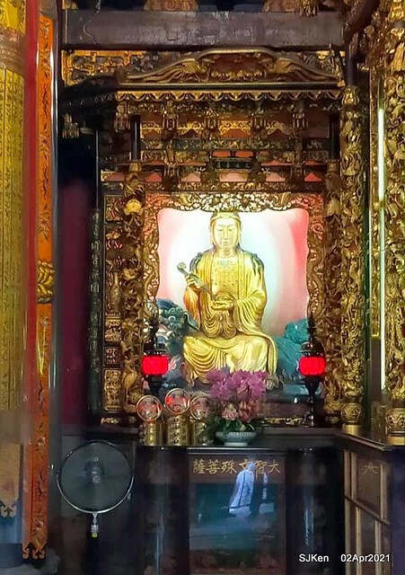 「龍山寺」(Longshan temple), Taipei, Taiwan, SJKen, Apr 2,2021.
