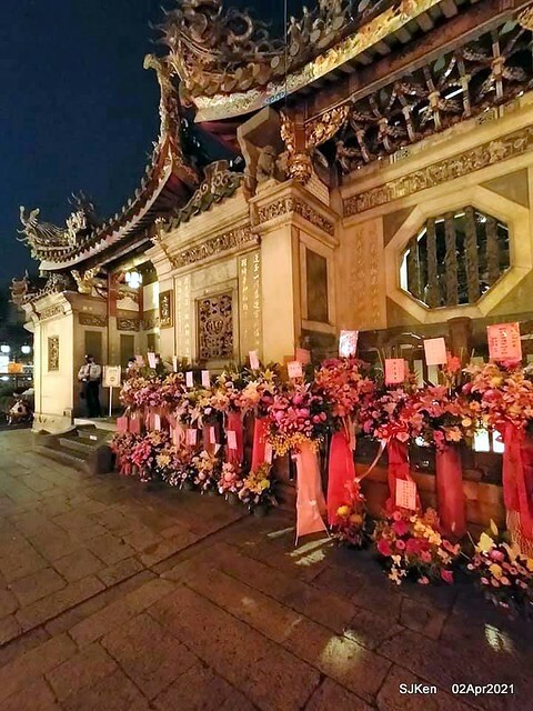 「龍山寺」(Longshan temple), Taipei, Taiwan, SJKen, Apr 2,2021.