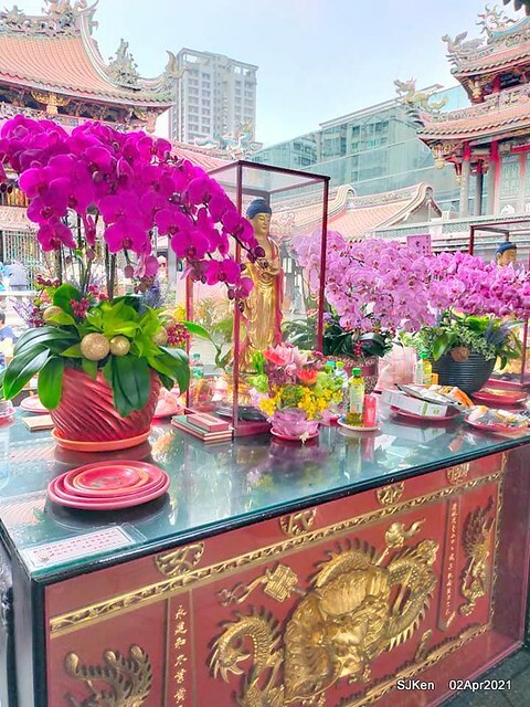 「龍山寺」(Longshan temple), Taipei, Taiwan, SJKen, Apr 2,2021.