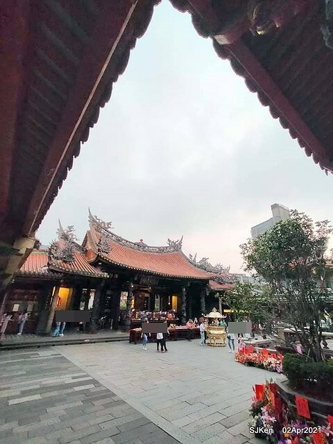 「龍山寺」(Longshan temple), Taipei, Taiwan, SJKen, Apr 2,2021.