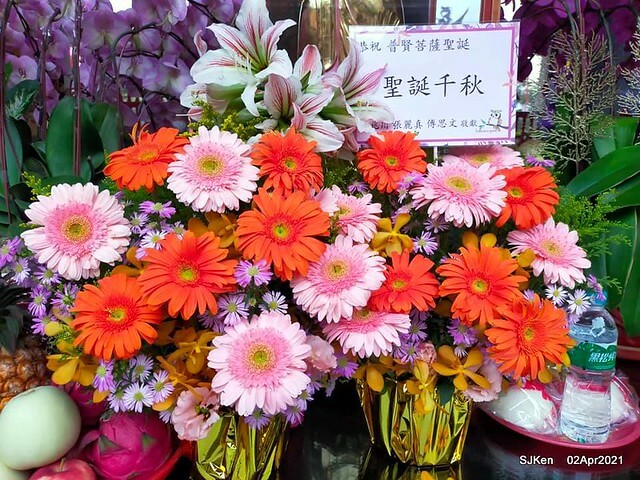「龍山寺」(Longshan temple), Taipei, Taiwan, SJKen, Apr 2,2021.