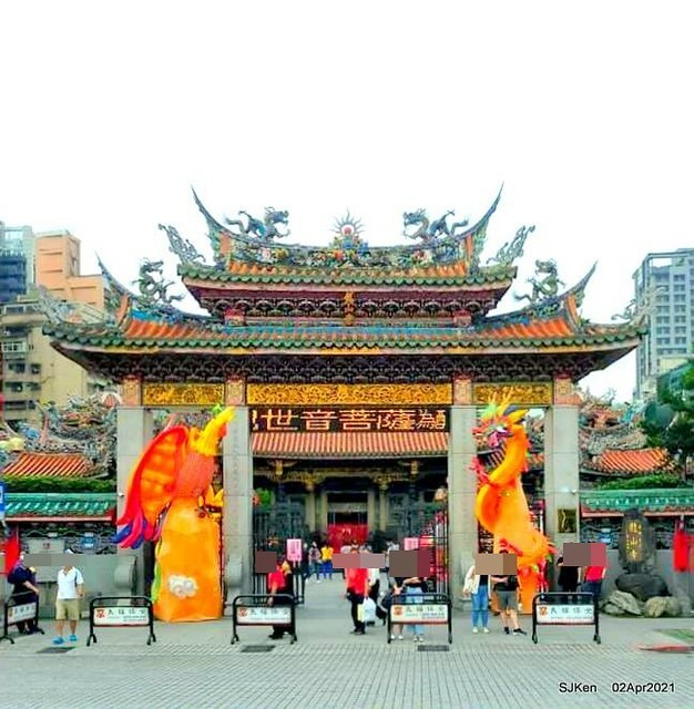 「龍山寺」(Longshan temple), Taipei, Taiwan, SJKen, Apr 2,2021.