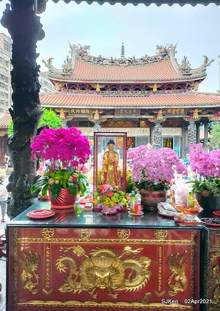 「龍山寺」(Longshan temple), Taipei, Taiwan, SJKen, Apr 2,2021.