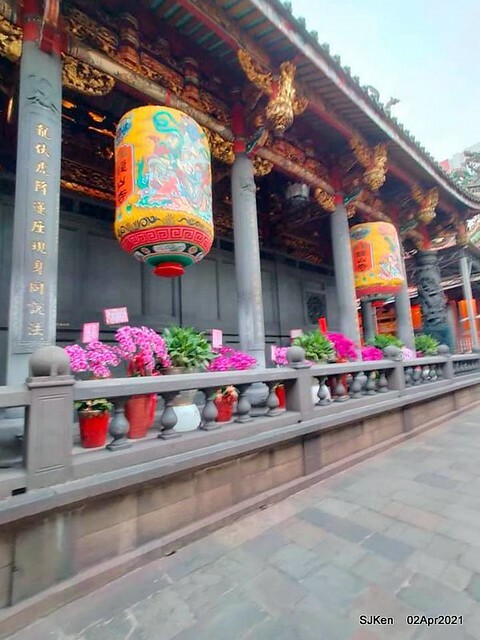 「龍山寺」(Longshan temple), Taipei, Taiwan, SJKen, Apr 2,2021.