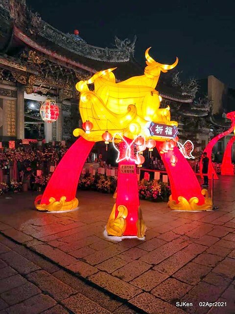 「龍山寺」(Longshan temple), Taipei, Taiwan, SJKen, Apr 2,2021.