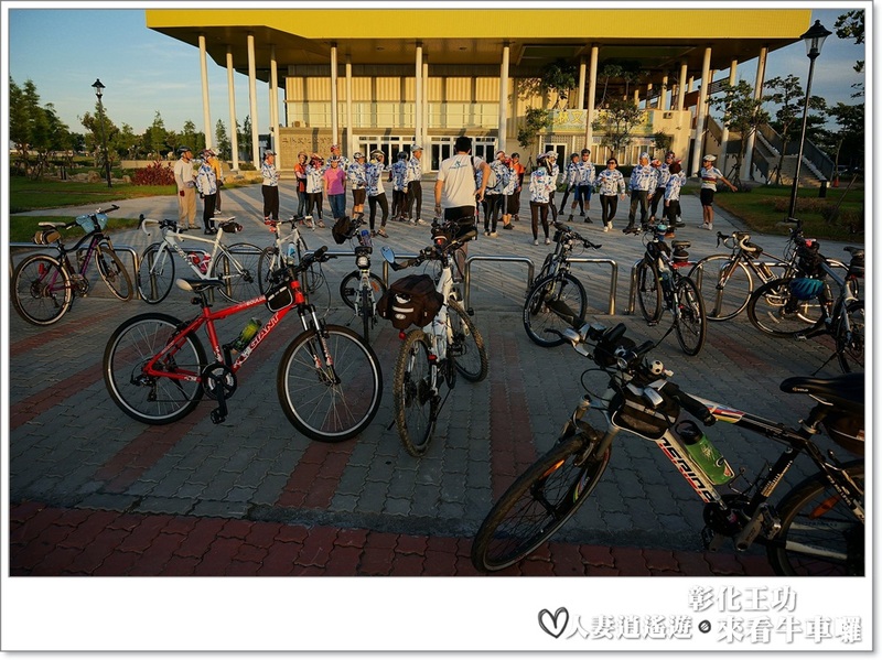 丫頭遊記_假日就該這樣玩~~來王功看海看天看牛車!!
