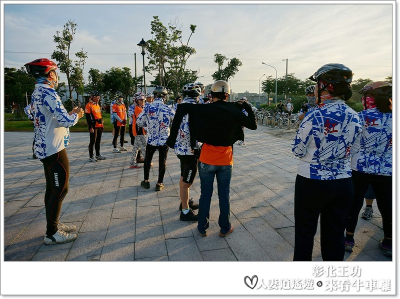 丫頭遊記_假日就該這樣玩~~來王功看海看天看牛車!!