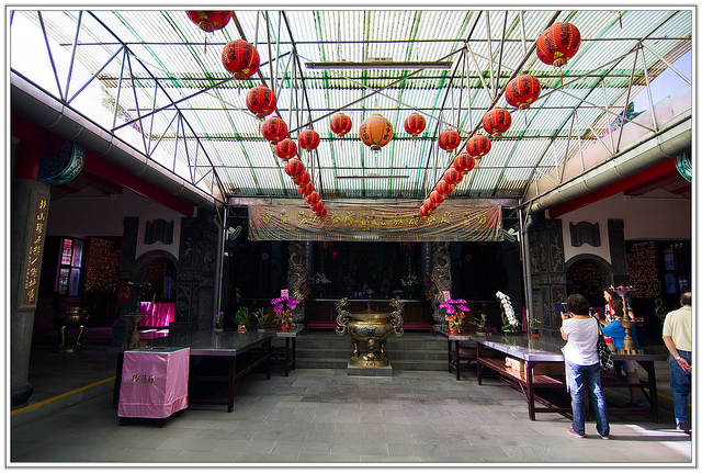 ╠台北旅遊╣香傳百年。悠然不朽-沒有紅楓依然優美愜意-汐止拱北殿