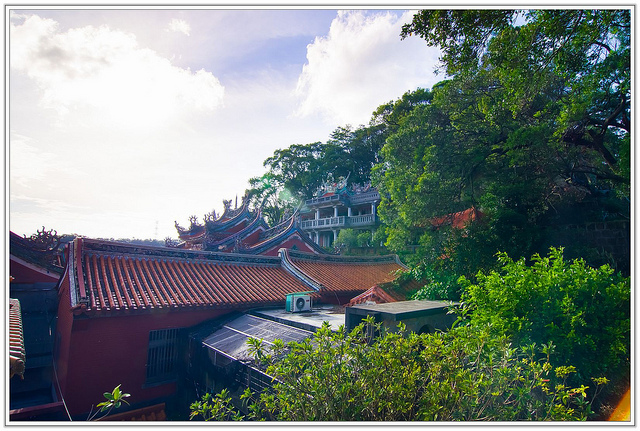 ╠台北旅遊╣香傳百年。悠然不朽-沒有紅楓依然優美愜意-汐止拱北殿