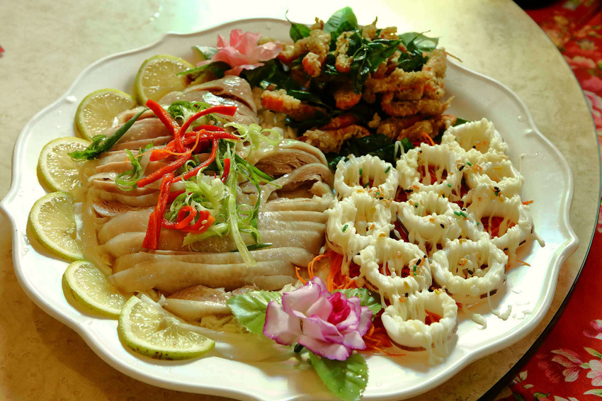 【食。彰化】童年往事莊園民宿〜彰化主題餐廳。懷舊復古餐廳帶我們一同「穿越」回到50年代！(寵物友善民宿+餐廳)