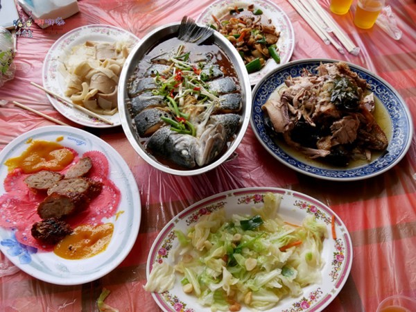 桃園美食,桃園旅遊,親子旅遊,拉拉山,水蜜桃,白桃冰,拉拉山巨木群