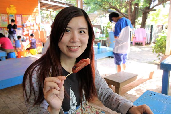 青林農場：【桃園觀音景點】青林農場~南洋風味主題餐廳，乾燥花工坊DIY，搭火車，烤肉，餵兔子，50元門票可全額折抵消費