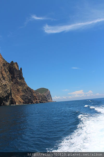 龜山島：宜蘭/頭城【龜山朝日號 賞鯨之旅】乘風破浪，賞鯨豚兼賞龜山島~