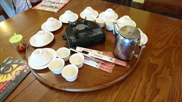 魯媽媽雲南擺夷料理：南投清境~魯媽媽雲南擺夷料理~香酥竹蟲試膽量~超火紅餐廳~必吃異國風料理美食~