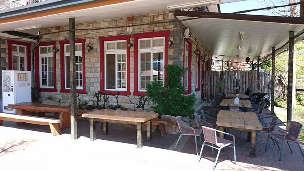 魯媽媽雲南擺夷料理：南投清境~魯媽媽雲南擺夷料理~香酥竹蟲試膽量~超火紅餐廳~必吃異國風料理美食~