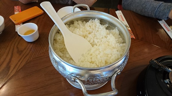 魯媽媽雲南擺夷料理：南投清境~魯媽媽雲南擺夷料理~香酥竹蟲試膽量~超火紅餐廳~必吃異國風料理美食~