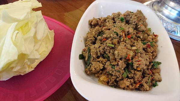 魯媽媽雲南擺夷料理：南投清境~魯媽媽雲南擺夷料理~香酥竹蟲試膽量~超火紅餐廳~必吃異國風料理美食~