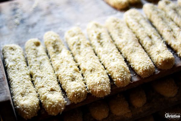 【基隆。美食】 基隆廟口夜市，廟口夜市必吃美食，營養三明治，陳記泡泡冰，愛玉冰，東和蚵仔煎