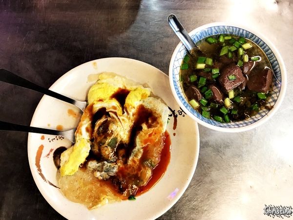 【基隆。美食】 基隆廟口夜市，廟口夜市必吃美食，營養三明治，陳記泡泡冰，愛玉冰，東和蚵仔煎