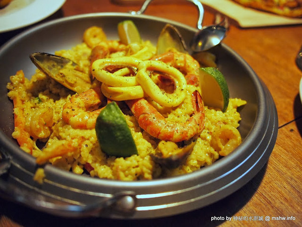 路德威手工啤酒餐廳:【食記】台中西區-路德威手工啤酒餐廳 : 披薩,燉飯都還挺不錯的~打卡如果能換可樂就更好了! 路德威手工啤酒餐廳:【食記】台中西區-路德威手工啤酒餐廳 : 披薩,燉飯都還挺不錯的~打卡如果能換可樂就更好了!