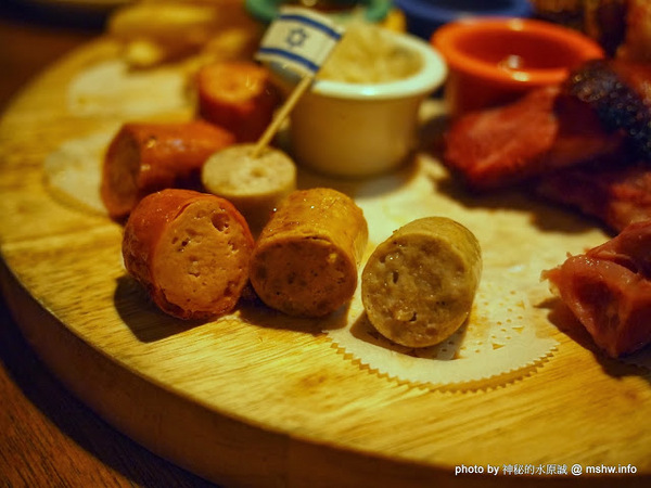 路德威手工啤酒餐廳:【食記】台中西區-路德威手工啤酒餐廳 : 披薩,燉飯都還挺不錯的~打卡如果能換可樂就更好了! 路德威手工啤酒餐廳:【食記】台中西區-路德威手工啤酒餐廳 : 披薩,燉飯都還挺不錯的~打卡如果能換可樂就更好了!