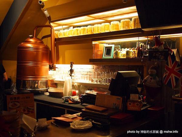 路德威手工啤酒餐廳:【食記】台中西區-路德威手工啤酒餐廳 : 披薩,燉飯都還挺不錯的~打卡如果能換可樂就更好了! 路德威手工啤酒餐廳:【食記】台中西區-路德威手工啤酒餐廳 : 披薩,燉飯都還挺不錯的~打卡如果能換可樂就更好了!