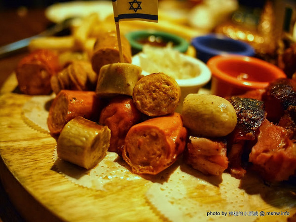 路德威手工啤酒餐廳:【食記】台中西區-路德威手工啤酒餐廳 : 披薩,燉飯都還挺不錯的~打卡如果能換可樂就更好了! 路德威手工啤酒餐廳:【食記】台中西區-路德威手工啤酒餐廳 : 披薩,燉飯都還挺不錯的~打卡如果能換可樂就更好了!