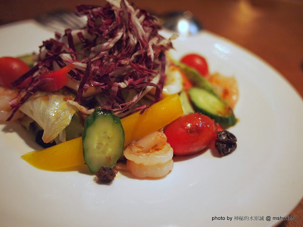 路德威手工啤酒餐廳:【食記】台中西區-路德威手工啤酒餐廳 : 披薩,燉飯都還挺不錯的~打卡如果能換可樂就更好了! 路德威手工啤酒餐廳:【食記】台中西區-路德威手工啤酒餐廳 : 披薩,燉飯都還挺不錯的~打卡如果能換可樂就更好了!