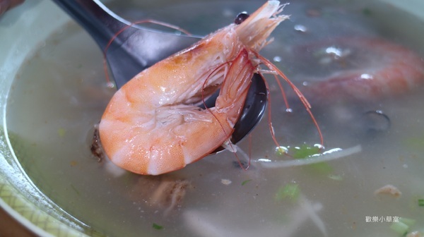 旗津廟后海產粥:【高雄美食】廟后海產粥,湯頭美味@捷運西子灣站