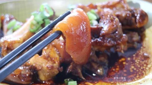 旗津廟后海產粥:【高雄美食】廟后海產粥,湯頭美味@捷運西子灣站