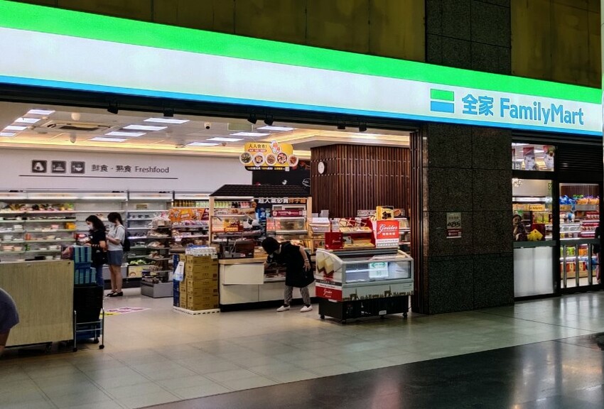 【板橋車站美食】環球購物中心美食懶人包.超過70間美食整理!