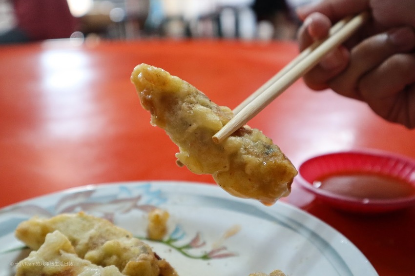 【離島-金門旅遊#4】金道地小吃店｜澎湃的份量、大推極鮮美又飽滿的蚵仔，來金必吃 | 十八Team｜八年級生的吃喝玩樂日誌