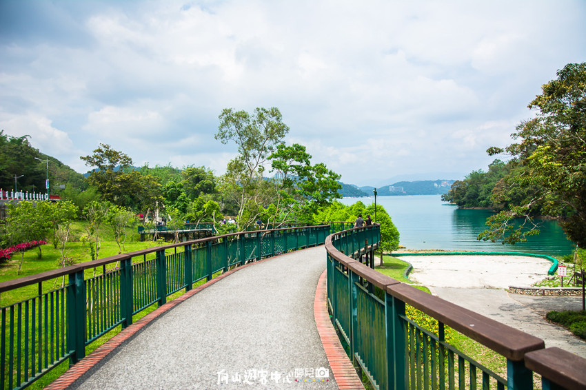 ｜南投景點｜全球十大最美自行車道，向山遊客中心環潭自行車道 - 阿婷的旅行札記。