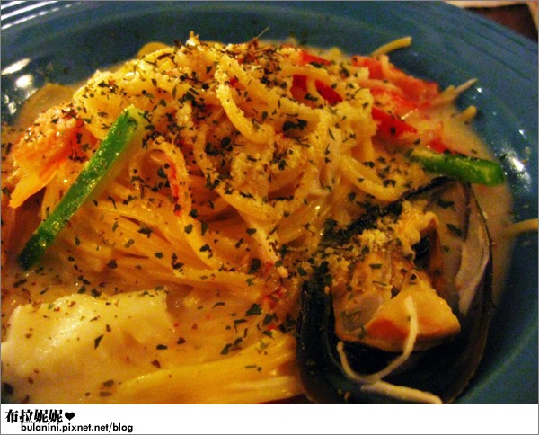 【日月潭美食】日月潭晚餐食記,慵懶氣氛小餐館@日光湖畔