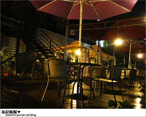 【日月潭美食】日月潭晚餐食記,慵懶氣氛小餐館@日光湖畔