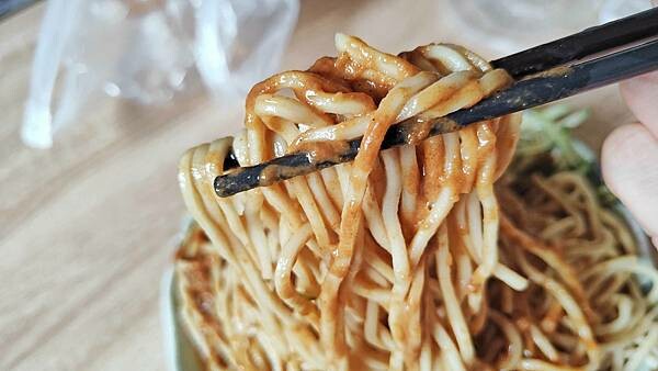 【台北涼麵】阿春媽媽涼麵店 (張春涼麵)|無敵大份量!一個人也吃不完的超大份量涼麵店