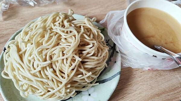 【台北涼麵】阿春媽媽涼麵店 (張春涼麵)|無敵大份量!一個人也吃不完的超大份量涼麵店