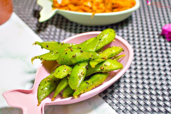 四川成記涼麵：高雄前鎮︱冠成四川成記涼麵總店　不同於日式口感的香辣川味涼麵！