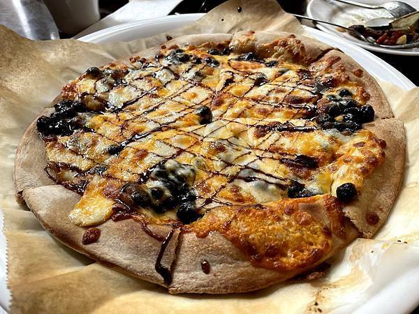 新竹寶山水庫│沙湖壢咖啡館-寶山黑糖珍珠披薩