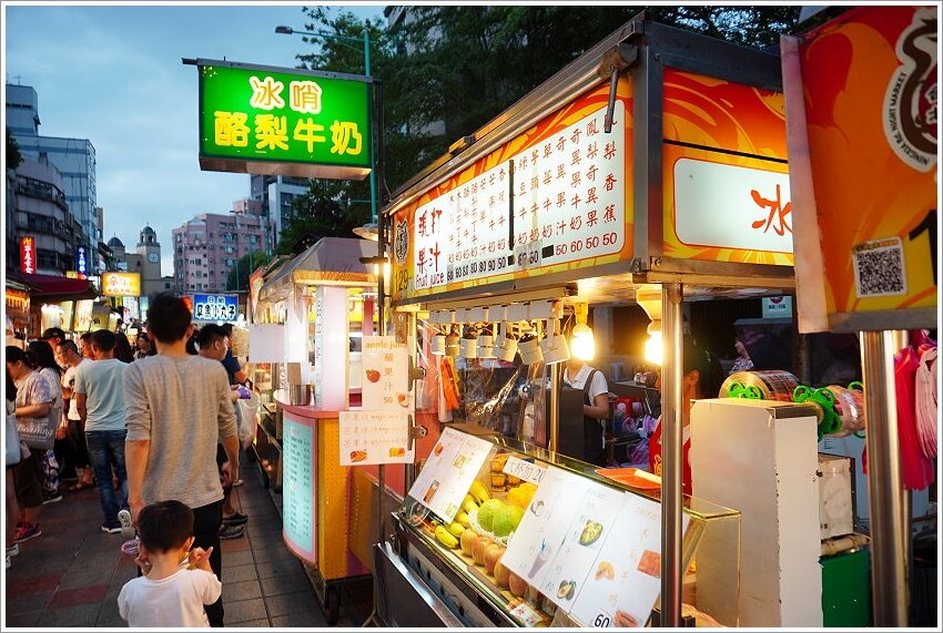 台北寧夏夜市美食．超過30家美味! 地圖、交通、停車場資訊!
