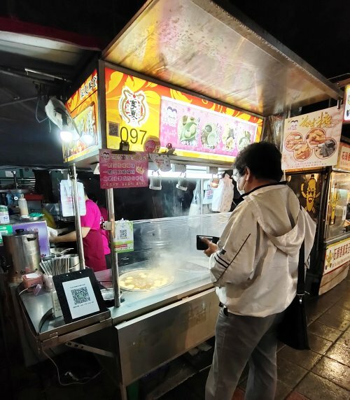台北寧夏夜市美食．超過30家美味! 地圖、交通、停車場資訊!