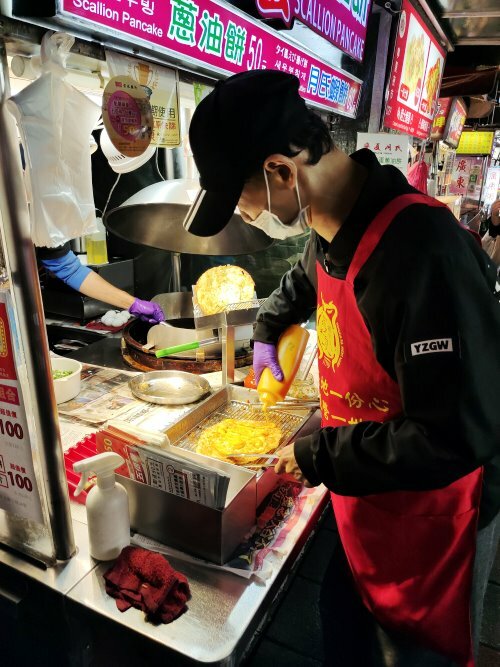 台北寧夏夜市美食．超過30家美味! 地圖、交通、停車場資訊!