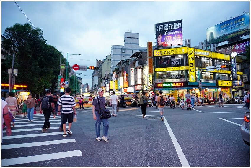 台北寧夏夜市美食．超過30家美味! 地圖、交通、停車場資訊!