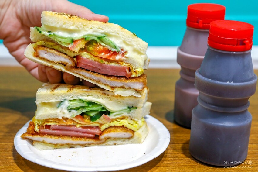 20小時超長營業時間，白天晚上都在排隊的盛況，在地生意超強的扛霸子炒麵