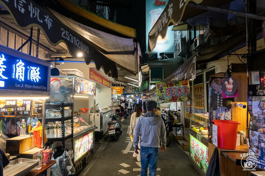 台中市豐原區豐原 廟東夜市 | 台中必逛夜市還有廟東！從小吃到大？不～這裡都是爺爺帶路的～