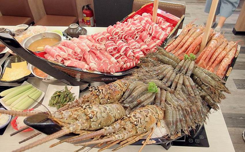 廟東菱角酥。媽祖廟旁現炸酥綿菱角酥,豐原人氣排隊涮嘴小吃 - 蘋果話日常