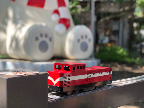 圓圓家出去玩-<嘉義景點>百年車站北門驛，昔日的阿里山小火車景點，懷舊復古風情，順遊沉睡的森林及檜意森活村