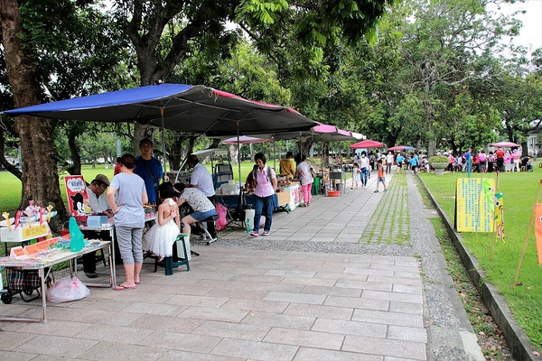 總爺藝文中心:【台南麻豆景點】總爺藝文中心~日式木造建築,腹地廣大藝文展覽空間,環境古樸雅致,適合旅人們全家大小來這遊玩