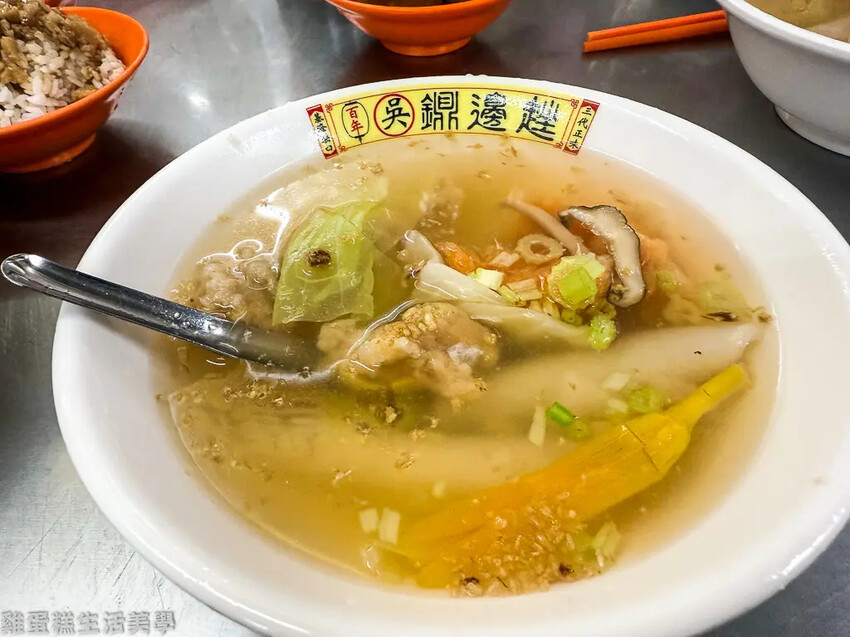 【基隆食記】吳家鐤邊趖 - 位在基隆廟口旁的人氣百年老店