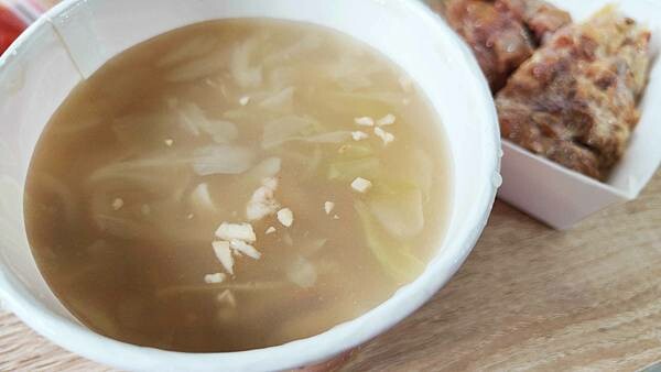 【大稻埕美食】永樂雞捲大王｜從巷弄開到大馬路上的超人氣雞捲店